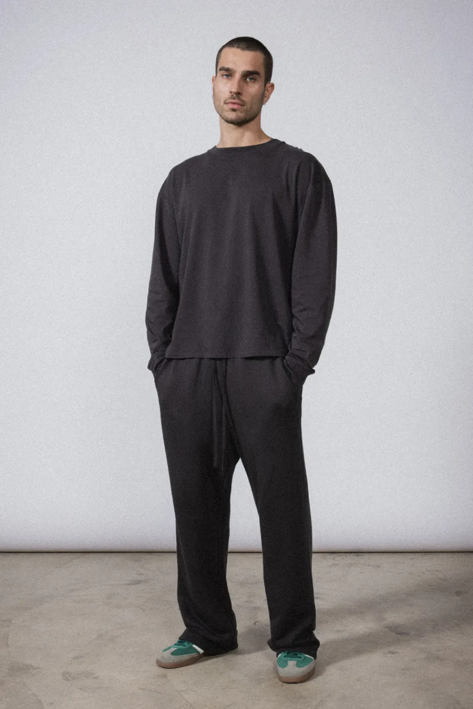 Elwood Clothing OVERSIZED CORE LS TEE